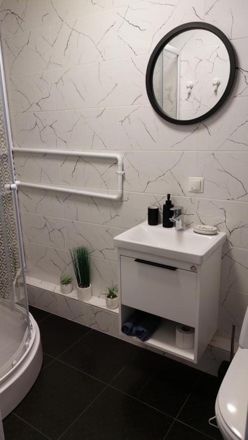 Cenkones Street Apartment Liepaja Bagian luar foto